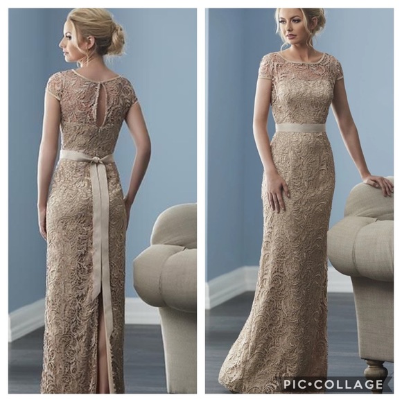 Adrianna Papell Lace with Waist Tie Long Gown - Picture 2 of 16